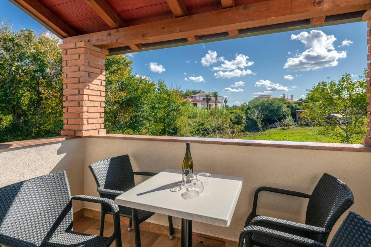 Apartmani Jana Porec Bagian luar foto