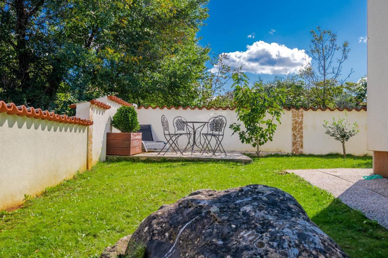 Apartmani Jana Porec Bagian luar foto