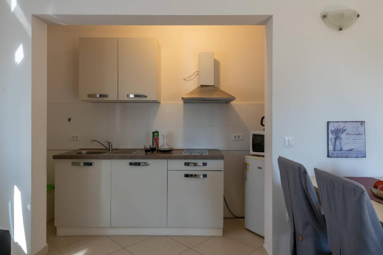 Apartmani Jana Porec Bagian luar foto
